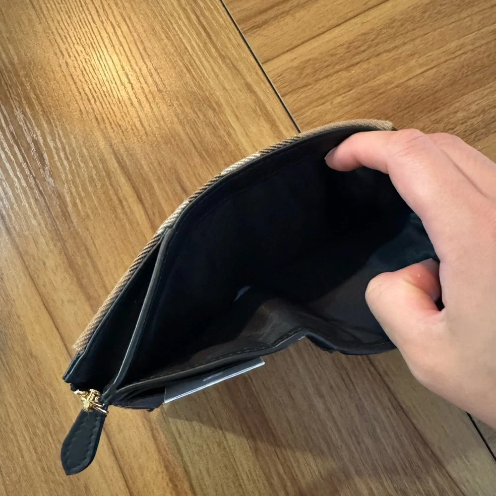 Burberry Check Bi-fold Wallet - Picture 4 of 7